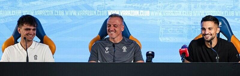 Trenéři na tiskové konferenci. Foto z www.fkjablonec.cz